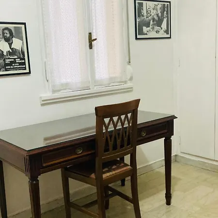 Giannicolense Cozy Comfy House In Center Apartman *