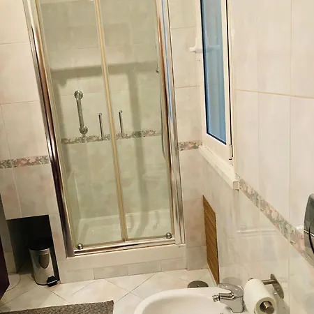 Cozy Comfy House In Center דירה *